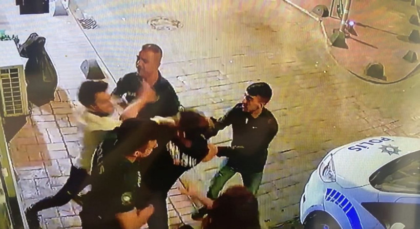 Eski sevgilisinin evini basan Çağatay Akman'ın olaylı gecesinden flaş detay! - Resim: 1