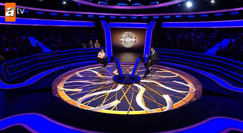 Kim Milyoner Olmak İster'de tarihi gece! Rabia Birsen Güvercin büyük ödülün sahibi oldu işte 1 milyonluk o soru - Resim: 2