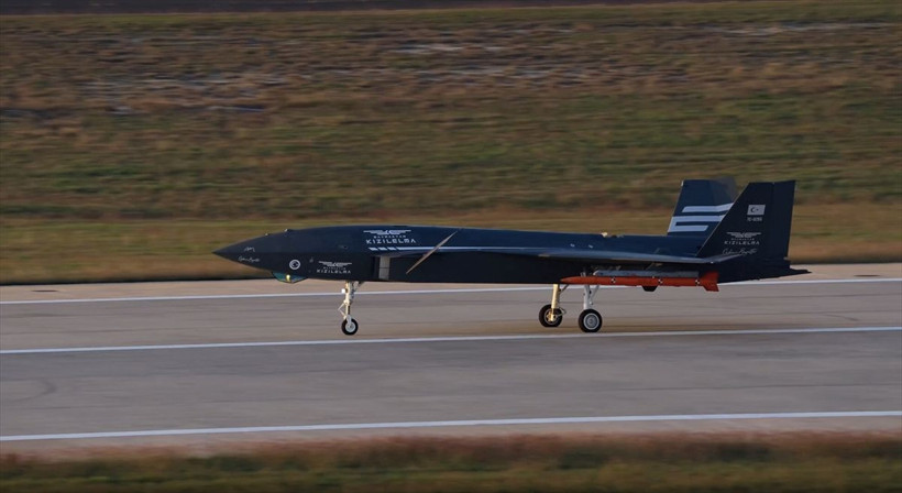 KIZILELMA’nın vuruşu dünyada büyük ses getirdi! "Türkiye semalarında tarih yazıldı" - Resim: 2