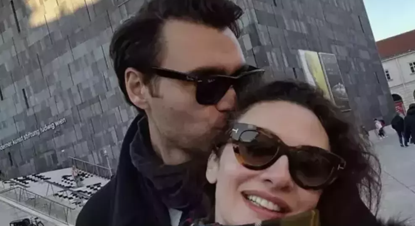 Birce Akalay ve Hakan Kurtaş'tan aşk dolu paylaşım! İşte o kareler... - Resim: 1