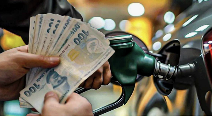 Bu zam tarihe geçecek! Akaryakıta kallavi zam gece yarısı pompoya yansıdı - Resim: 3