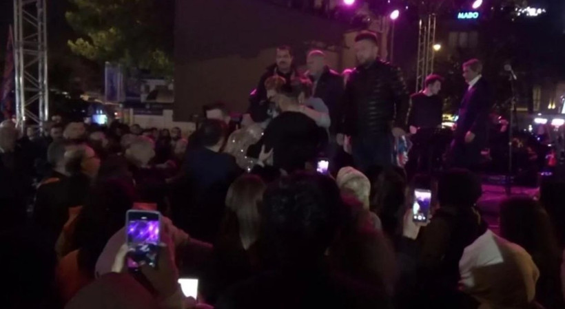 Sahneye kustu yere yığıldı! Hastaneye kaldırılan Gülben Ergen'den ilk açıklama: Hayatımda ilk kez... - Resim: 2