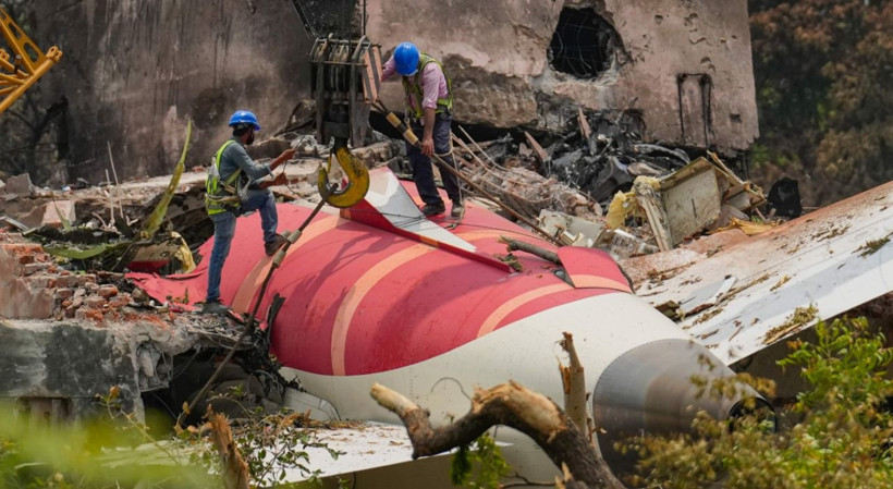 270 kişinin öldüğü uçak kazasında dikkat çeken kara kutu detayı - Resim: 3