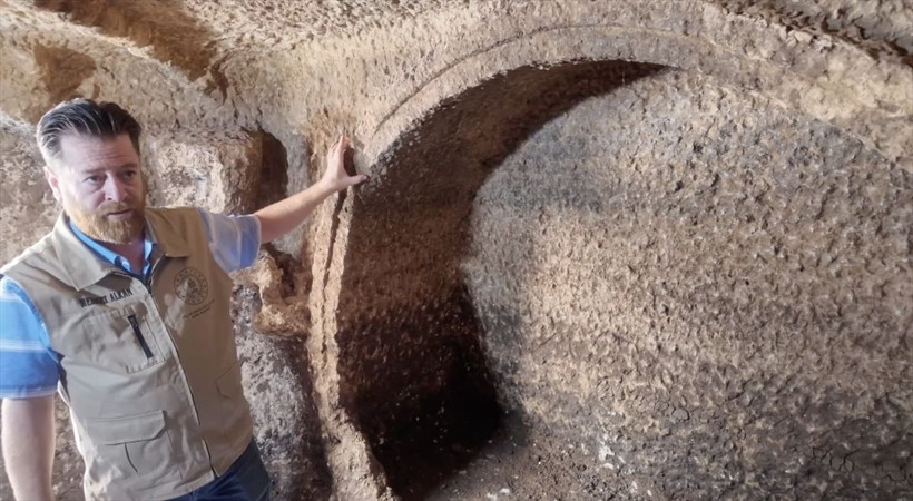 Adıyaman'daki kazıda 1800 yıllık oda mezarı bulundu - Resim: 3