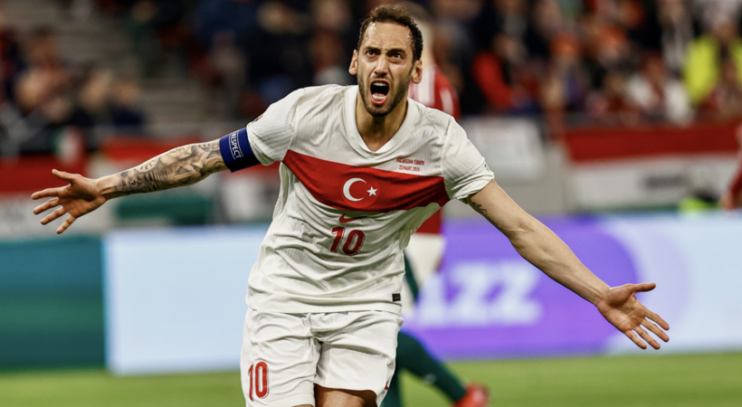 Galatasaray camiasına kötü haber! Hakan Çalhanoğlu imzayı atıyor... - Resim: 1