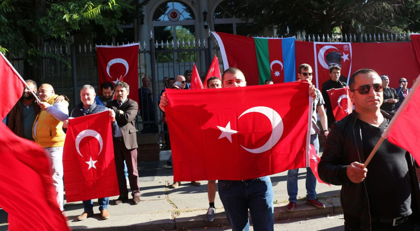 Macaristan’daki Türkler’den YPG/PKK yandaşlarına tepki - Resim: 3