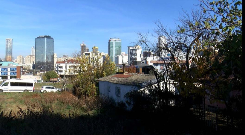 Bu kez Ataşehir'de ortaya çıktı en az bin TL'lik para zarfları dağıttı - Resim: 1