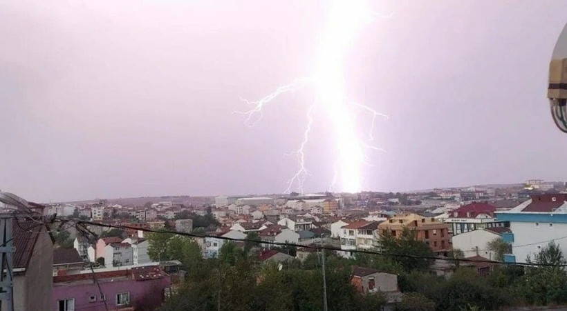 İstanbul'da sağanak ve fırtına - Resim: 1