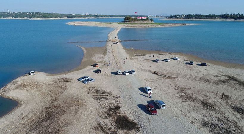 Sevgi Adası suların çekilmesiyle ortaya çıktı! - Resim: 2