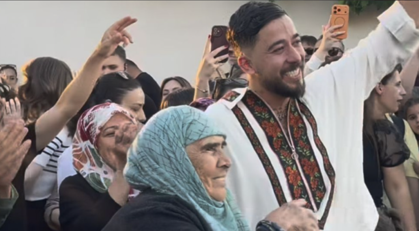DJ Mahmut Orhan'dan şaşırtan performans! Pazarı sahneye çevirdi... - Resim: 1