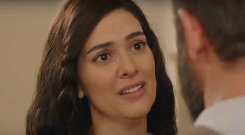 Bergüzar Korel ve Halit Ergenç dudak dudağa - Resim: 4