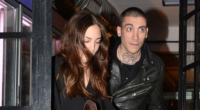 Öykü Karayel ile Can Bonomo tatilde fena yakalandı  - Resim: 1