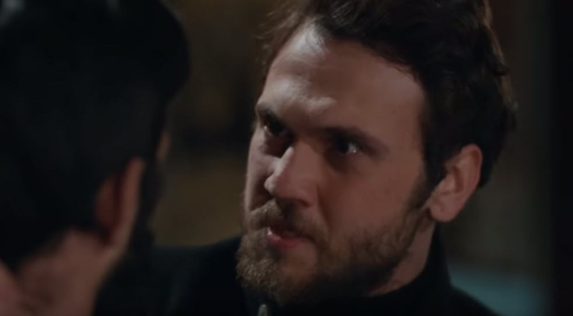 Çukur'un Yamaç'ı Aras Bulut İynemli diziye ara verdi Sebebi ise... - Resim: 1