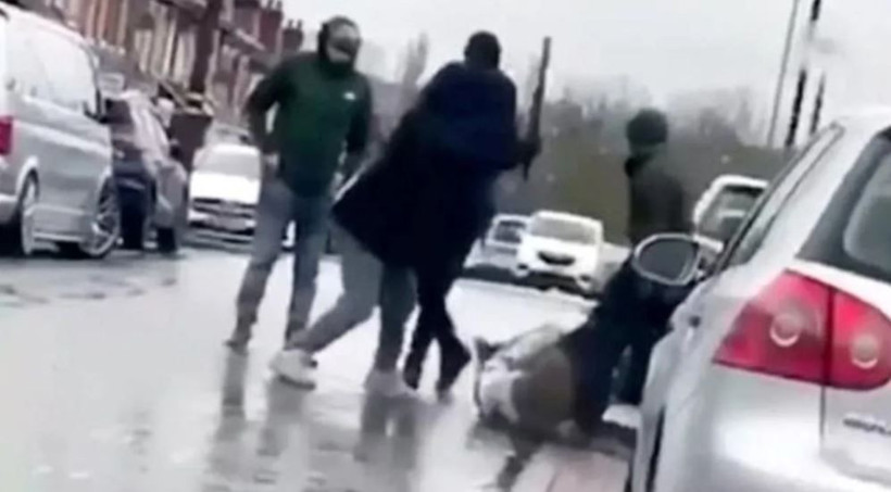 Markette kıza cinsel organını gösterdi! Yalvarması fayda etmedi sonu feci şekilde bitti - Resim: 1