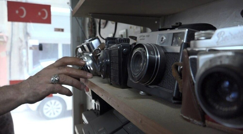 Gelen teklifleri elinin tersiyle itiyor! Merakla başladı 40 bin tane biriktirdi: Elazığ'da onu gören şaşırıyor - Resim: 1