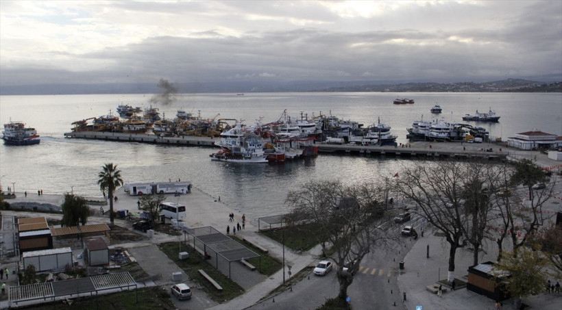 Balık bolluğu yaşanıyor! Balıkçıların Karadeniz'deki hamsi avı sürüyor - Resim: 4