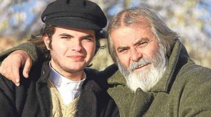 Tarık Akan'ın manevi vasiyeti yerine geldi.. Torunu Gece, dünyaya geldi  - Resim: 2