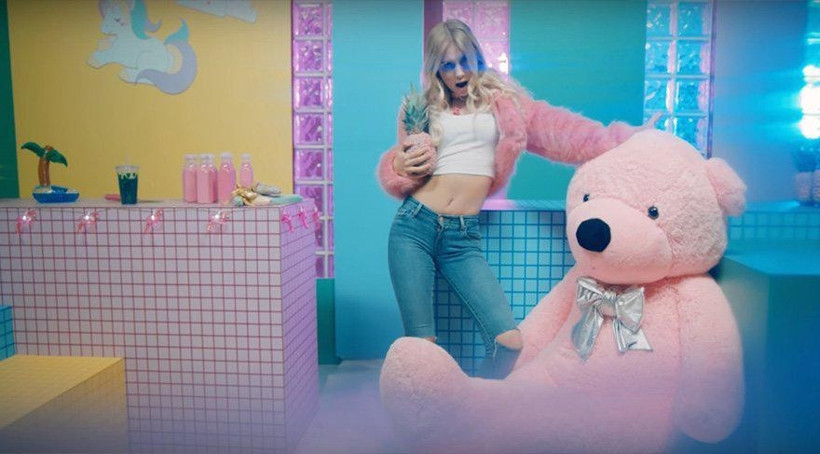 Aleyna Tilki konserine gelen hayranını kovdu rezil etti - Resim: 4