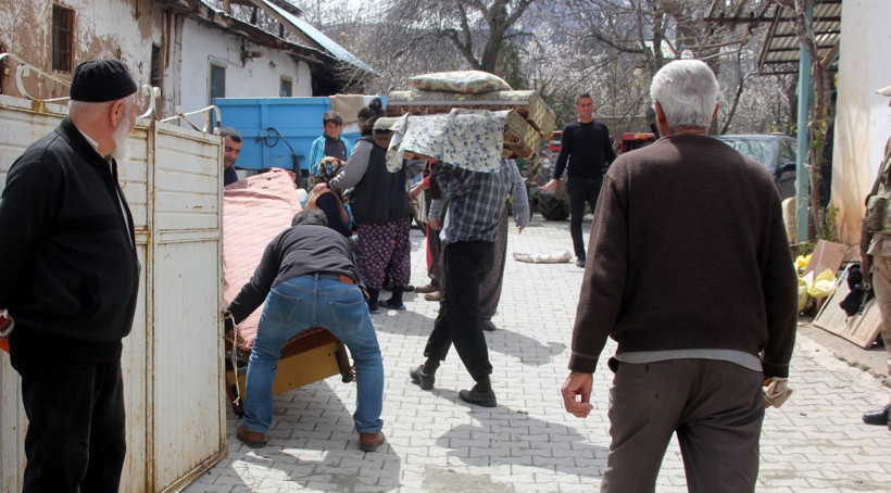 Erzincan'da korkutan olay! Mazotla sobayı tutuşturmak isterken... - Resim: 2