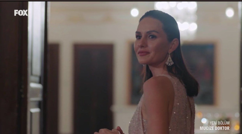 Mucize Doktor'da senaryo hatası Doktorlar hayranlarını kızdırdı Doktor Ela ayrıntısı bomba - Resim: 4
