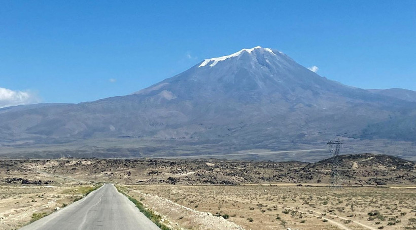 Türkiye'nin çatısı Ağrı Dağı'nın buzulları eriyor - Resim: 2