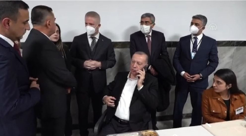 Pittbul saldırısından sonra tedavisi süren Asiye'nin işinden olan babasına Demet Akalın'dan yardım - Resim: 4