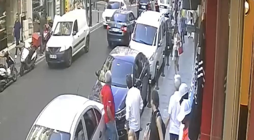 Metrelerce yükseklikten düştü, ölümden kıl payı kurtuldu! Şoke olan genç kız neye uğradığını şaşırdı... - Resim: 1