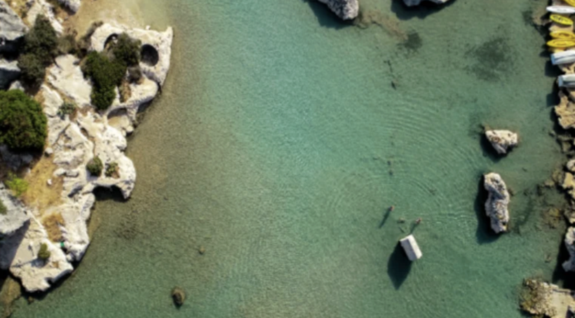 İki büyük deprem geçiren kent sulara gömüldü! Turistler o şehre akın ediyor... - Resim: 2