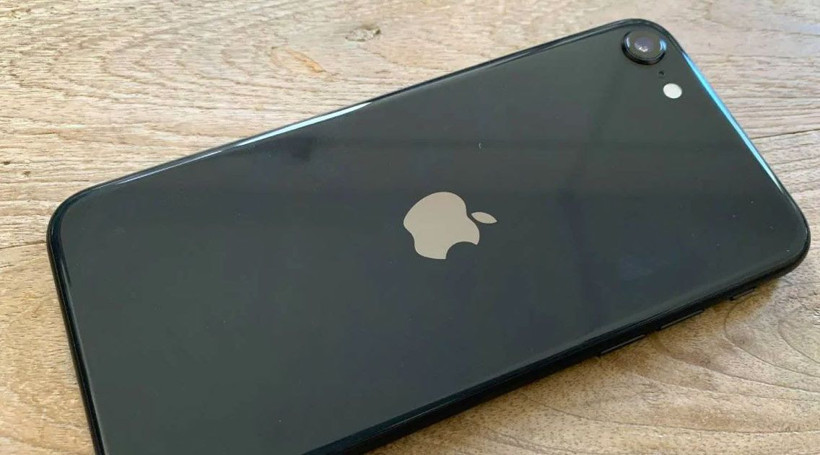 Apple'ın ucuz modeli iPhone SE 2022'nin fiyatı sızdı Türkiye'de tahmini satış fiyatı belli oldu - Resim: 1