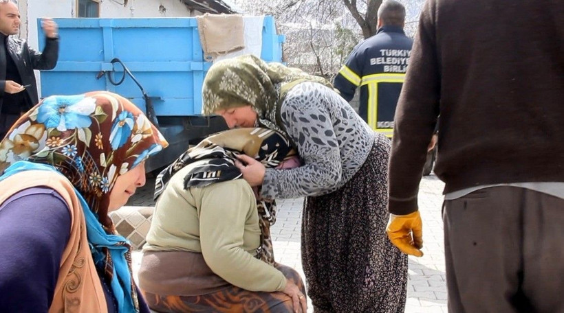 Erzincan'da korkutan olay! Mazotla sobayı tutuşturmak isterken... - Resim: 4