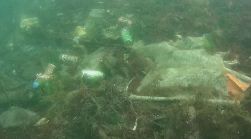 İstanbul Kartal'da korkutan görüntü denizde çöp dağları oluştu - Resim: 4