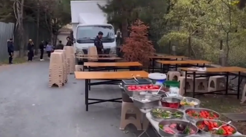 Serdar Ortaç evinin önünde dizi ekibi görünce çıldırdı ağzına geleni saydırdı - Resim: 3