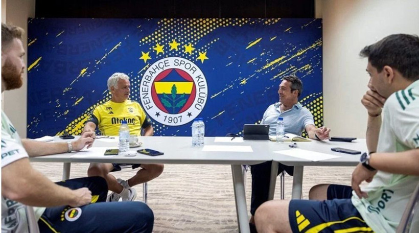 Fenerbahçe'de Jose Mourinho 5 futbolcunun daha biletini kesti! Yönetime şok rapor - Resim: 1
