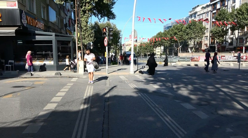 İETT şoförüne muştalı saldırı! İETT şoförüyle ile gençlerin 'kırmızı ışık' kavgası - Resim: 3