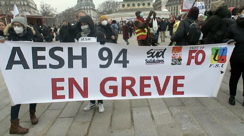 Fransa'da enflasyon nedeniyle alım gücü düşen halk sokağa indi - Resim: 1