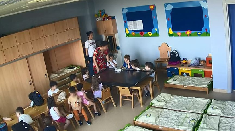 Kreşte çocuğa dayak kamerada! Çocukları ellerini arkadan bağlayıp uyutmuşlar - Resim: 4