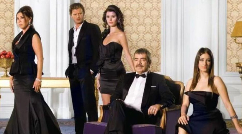 Aşk-ı Memnu filminin oyuncu kadrosuna sürpriz isim! Firdevs'i canlandıracak isim belli oldu - Resim: 3