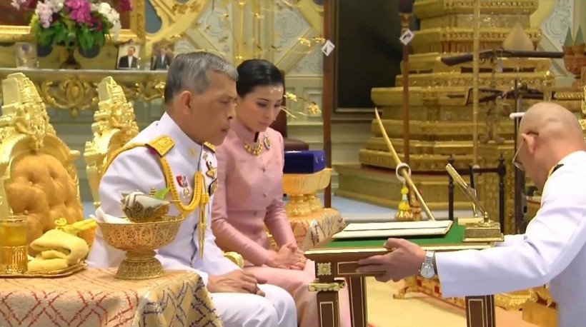 Tayland Kralı Maha Vajiralongkorn Orgeneraliyle evlendi ilginç görüntüler - Resim: 3