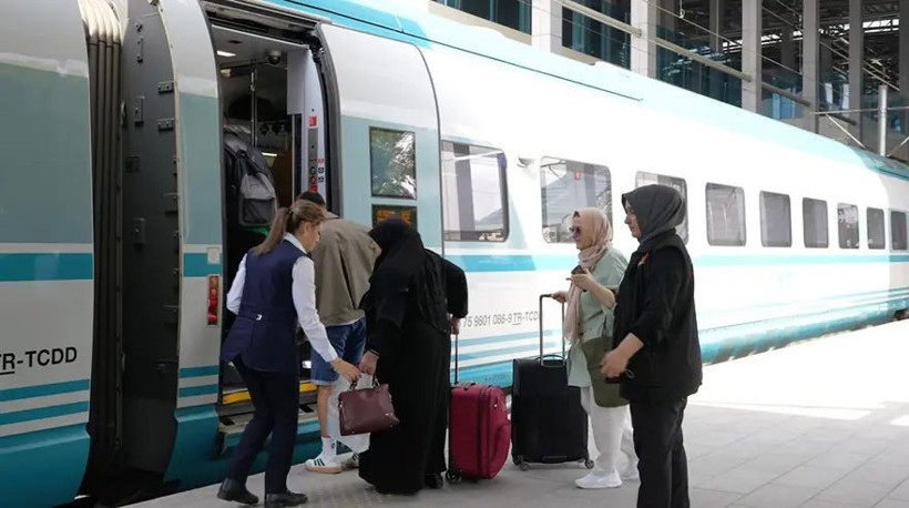 Emekli olanların rotası şaşırttı! İşte emeklinin göç için en çok tercih ettiği iller - Resim: 1
