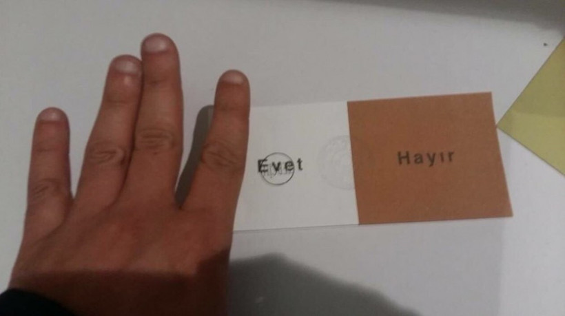 Yurt dışı sandıklardan çıkan mesajlara bakın! - Resim: 1