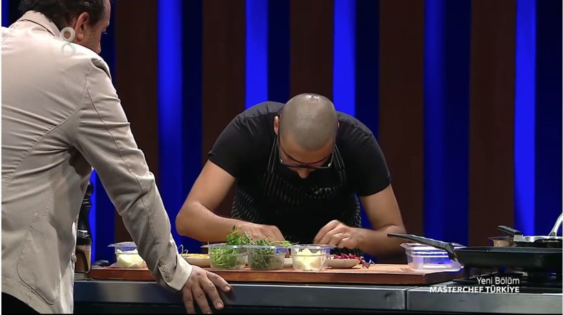 MasterChef Mehmet Yalçınkaya'yı yarışmacı Serhat çileden çıkardı 'Seni atarım!' - Resim: 3
