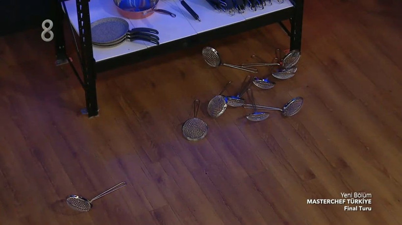 Mehmet Yalçınkaya MasterChef Türkiye'de sinirden deliye döndü cezayı kesti - Resim: 2