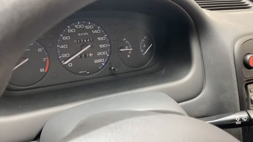 11 yıl garajda yattı 17.500 km'de 2000 model Honda Civic 1.4 iS tek marşta çalıştı - Resim: 3