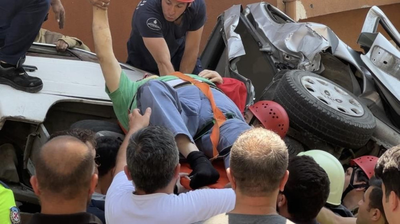 İstanbul’da kamyonet dehşeti: Ortalık savaş alanına döndü, feci kazayı gören eşi sinir krizi geçirdi! - Resim: 2