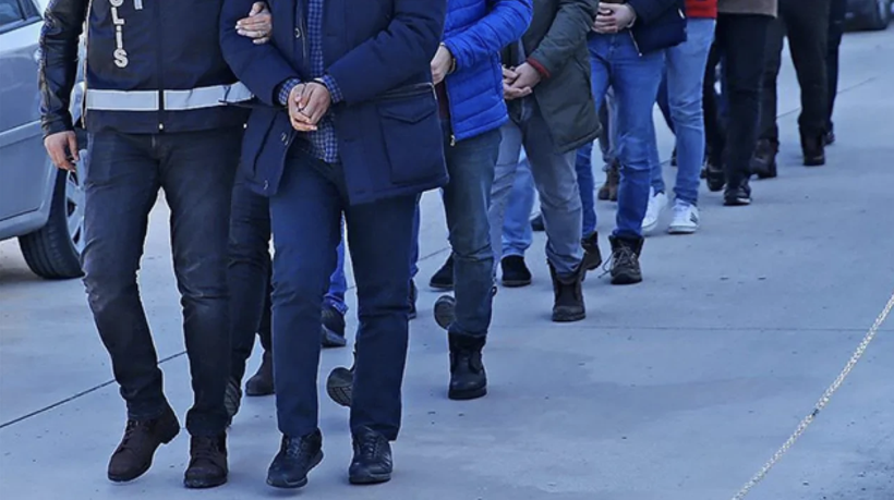 Alihan Kuriş'in kasasında FETÖ izleri! F serisi 1 dolarlar çıktı - Resim: 2