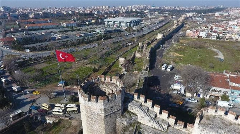 Bir zamanlar İstanbul'u koruyan surların haline bakın - Resim: 2