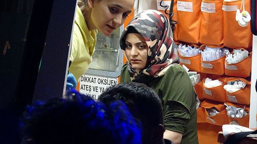 Gece yarısı dehşeti yaşadılar otobüs durağa daldı - Resim: 1