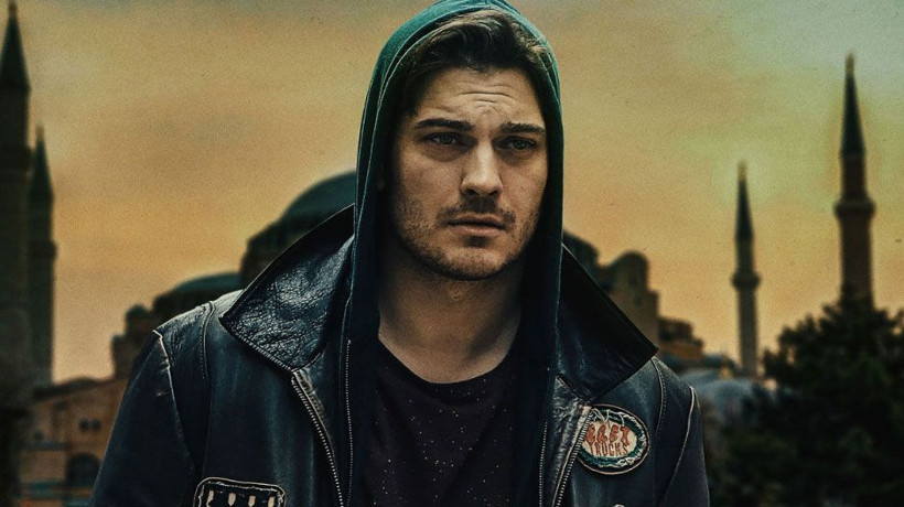 Hakan Muhafız'da bomba patladı! Yeşilçam'ın efsanesi kadroda - Resim: 1