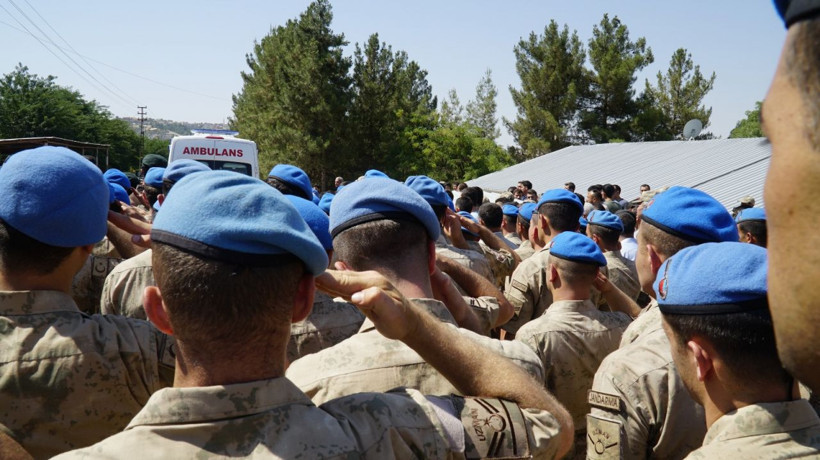 Şehidin annesinin feryadı yürekleri dağladı - Resim: 3