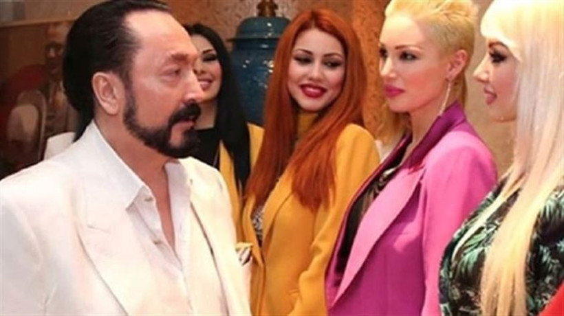Adnan Oktar'ın Bacı'sı Tülay Kumaşçı konuştu! Tertemiz insanlarmış - Resim: 4